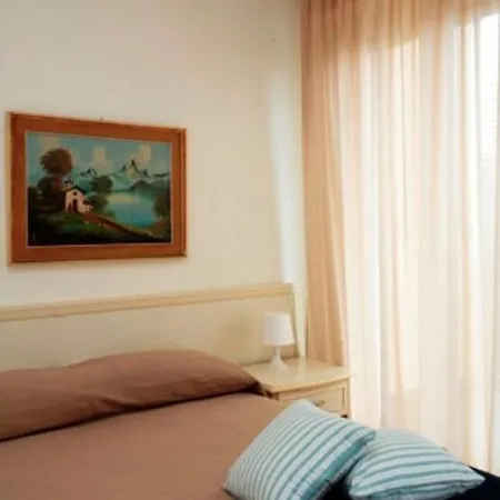 Dell'angelo 3* Ospedaletti